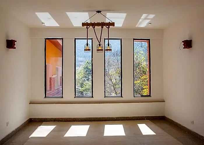 Jungle Mahal Wellness Hotel 4*